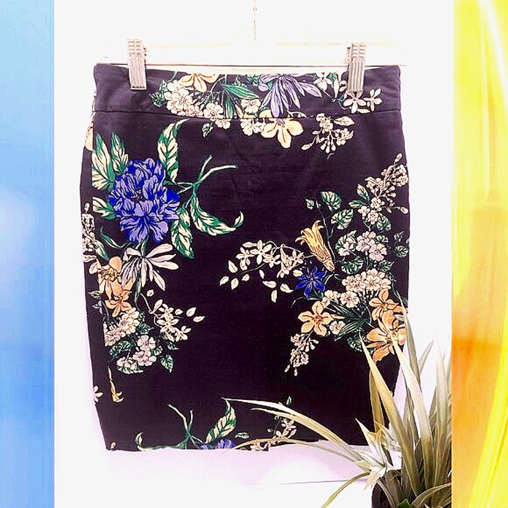 Ann Taylor Petite 00P Floral Mini Skirt Navy Multicolor Botanical Print - Picture 1 of 9